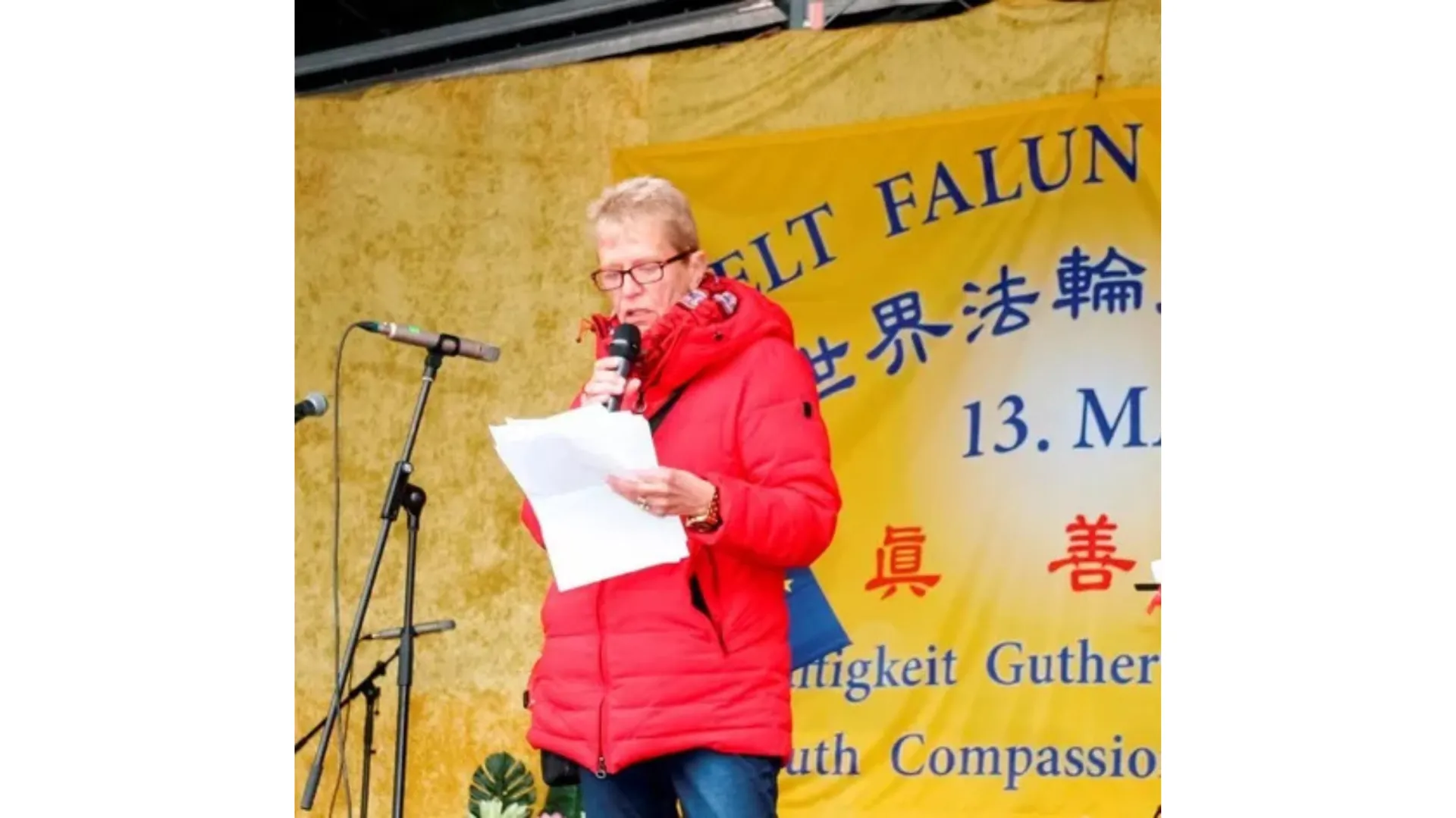 Bà Ulrike Nissen, Nghị sỹ Quốc hội Đức, phát biểu trong lễ kỷ niệm Ngày Pháp Luân Đại Pháp Thế giới ở Frankfurt vào ngày 11 tháng 5 năm 2019.