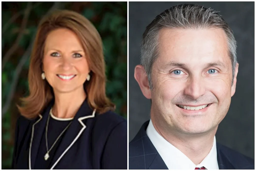 Thượng nghị sĩ Tiểu bang Texas Angela Paxton và Hạ nghị sĩ Tiểu bang Tom Oliverson
