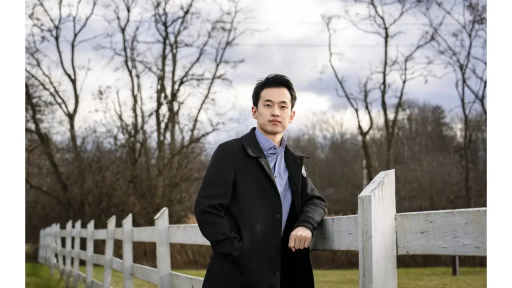 Nghe-si-mua-Shen-Yun-Kenji-Kobayashi-tai-Middletown