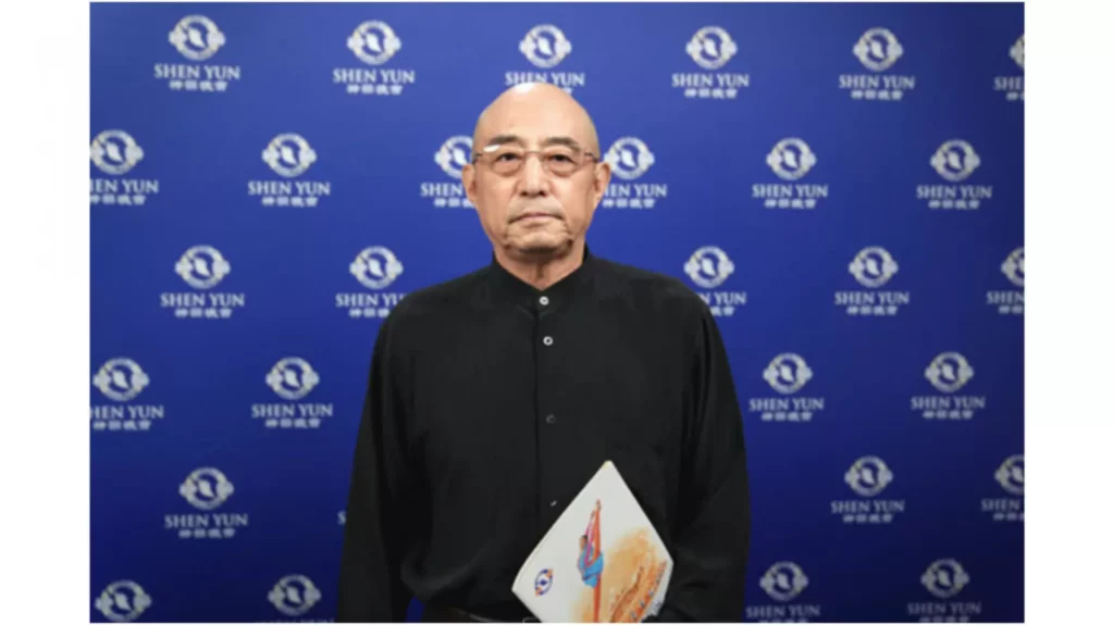 Chiều ngày 27 tháng 2 năm 2025, Nhà luật học người Trung Quốc Viên Hồng Băng đang sống ở Úc đã xem buổi biểu diễn thứ hai của Đoàn Nghệ thuật Thần Vận Toàn cầu tại Nhà hát Capitol ở Sydney. (Đài truyền hình Tân Đường Nhân)