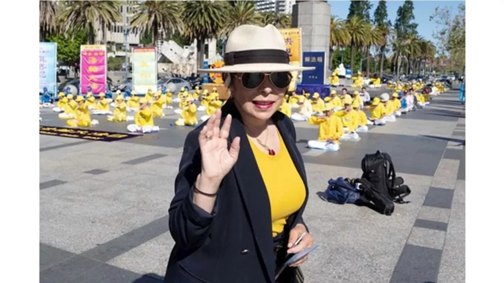 Cô Julie cho biết nếu ai ai cũng tuân theo Chân-Thiện-Nhẫn thì thế giới sẽ hoàn toàn khác.