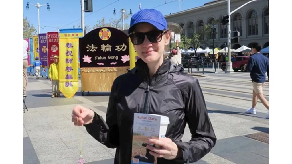 Cô Kranker cho biết cô hết sức tin vào nguyên tắc “Chân-Thiện-Nhẫn”.