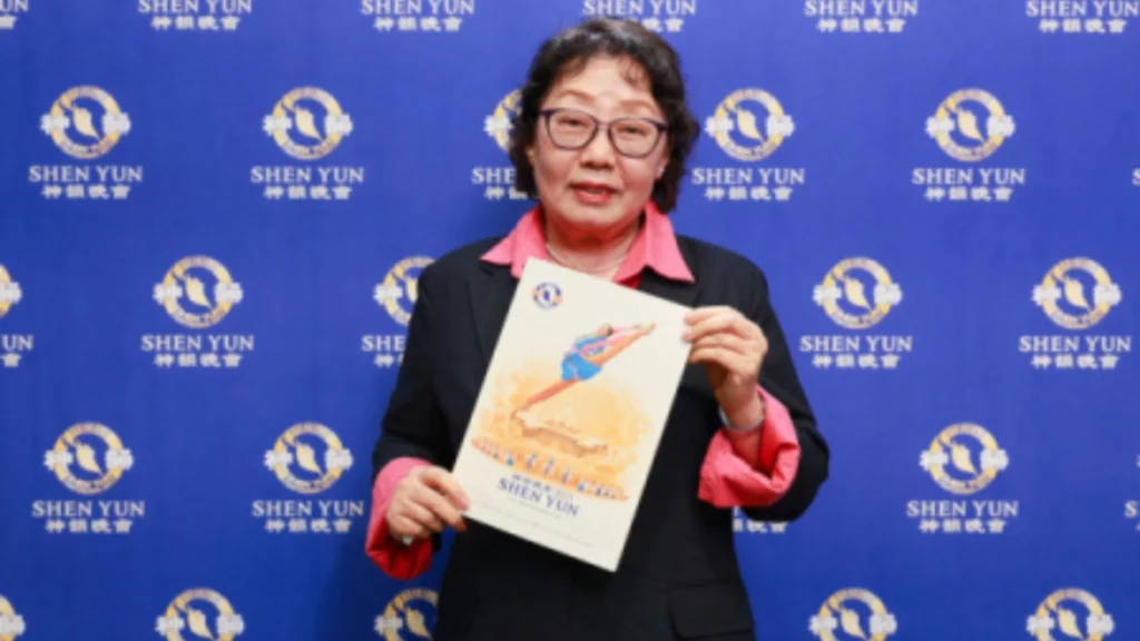 nhà văn nổi tiếng Hàn Quốc Lee Young-hee đã đến xem buổi biểu diễn thứ hai của Đoàn Nghệ thuật Shen Yun Hoàn Cầu tại Nhà hát lớn Toà thị chính Gwacheon