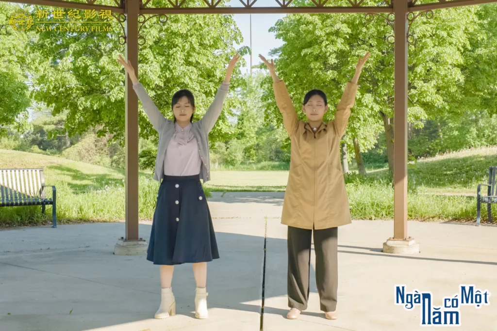 Hình ảnh trong phim “Ngàn năm có một” do hãng New Century Films sản xuất.