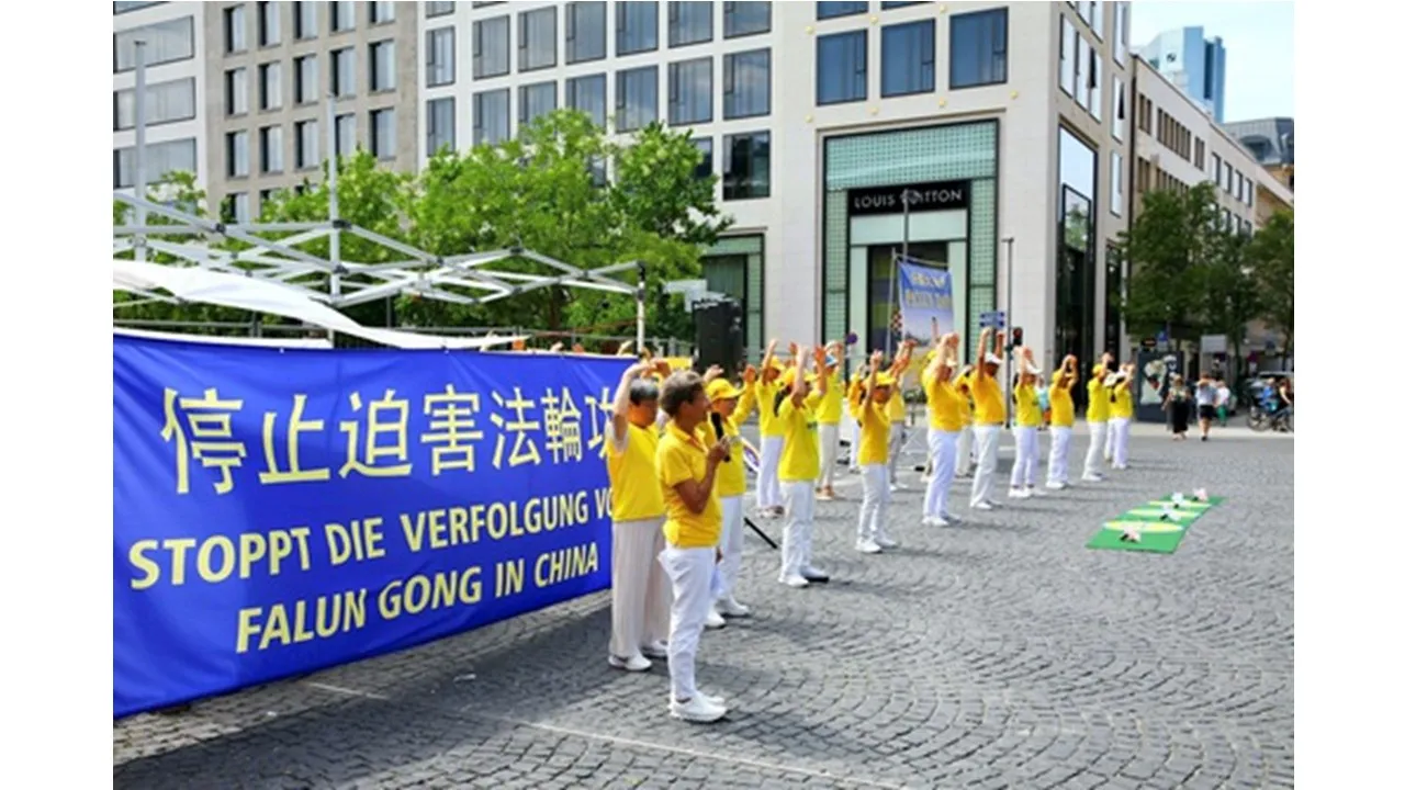 Cac-hoc-vien-bieu-dien-Bai-cong-phap-so-2-2