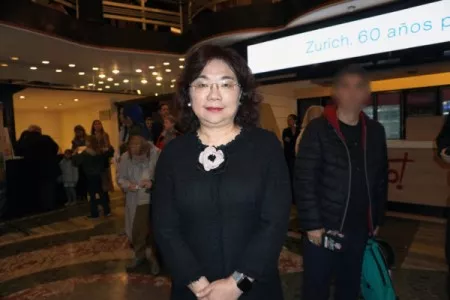 Tối ngày 17 tháng 04 năm 2025, đại diện của Trung Hoa Dân Quốc tại Argentina, bà Tạ Diệu Hồng (Florencia Miao-hung Hsie) đã thưởng thức buổi biểu diễn đầu tiên của Đoàn Nghệ thuật Shen Yun tại Nhà hát Opera ở Buenos Aires. (Ảnh: Lin Nanyu/The Epoch Times)